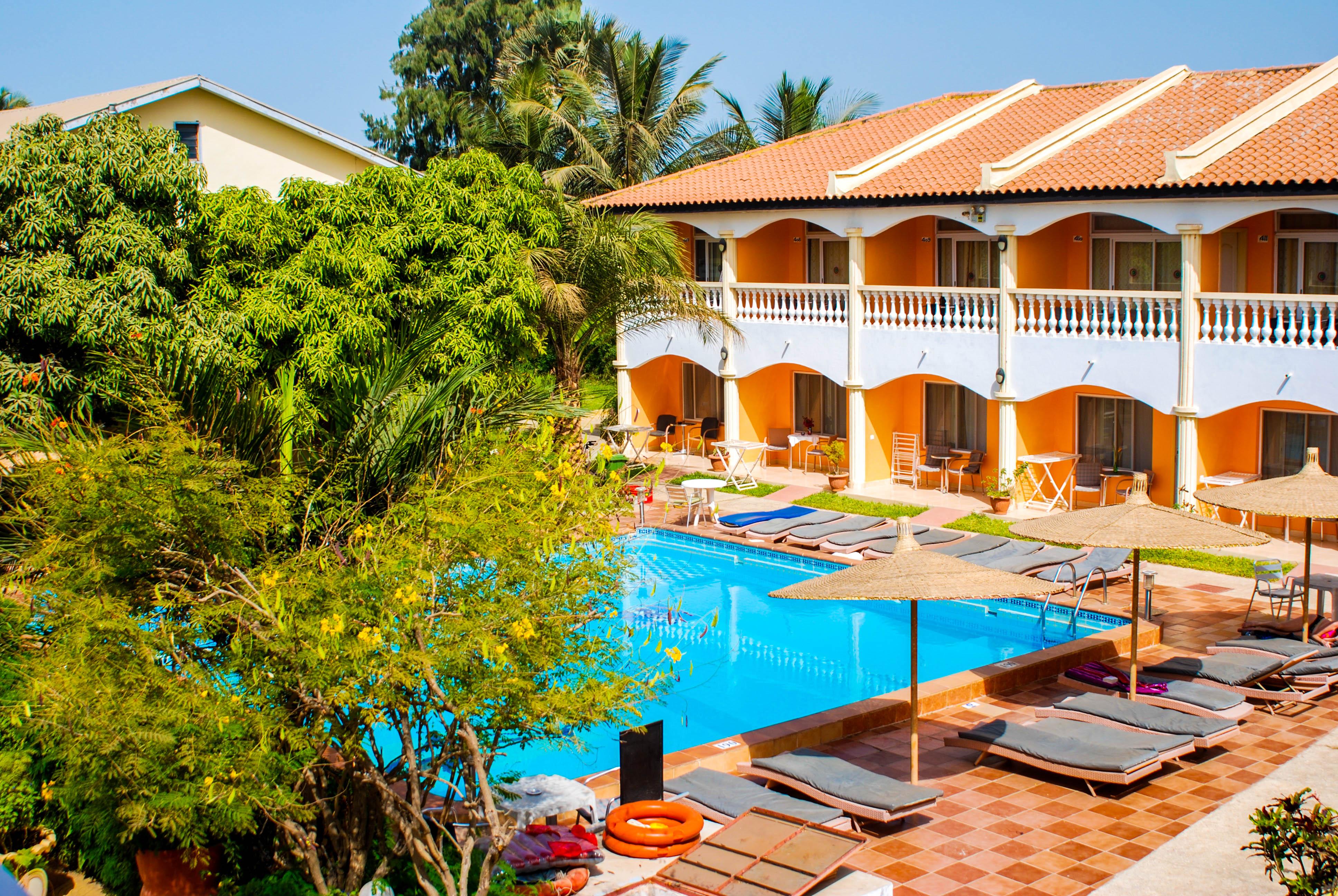 Cape Point Hotel Bakau Ngoại thất bức ảnh