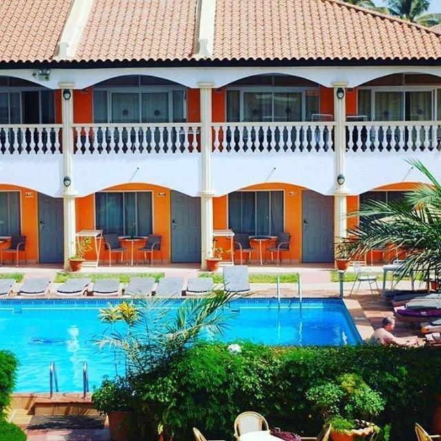 Cape Point Hotel Bakau Ngoại thất bức ảnh