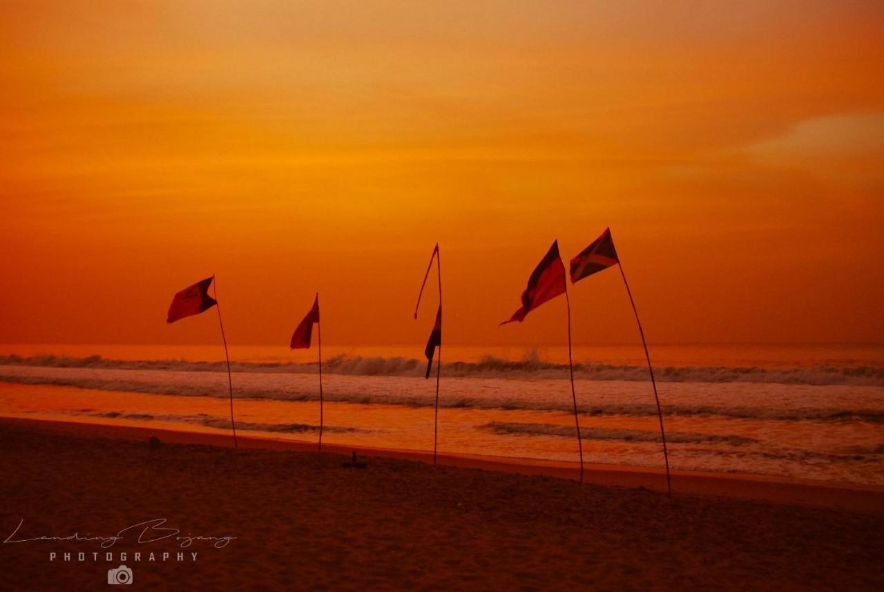 Cape Point Hotel Bakau Ngoại thất bức ảnh
