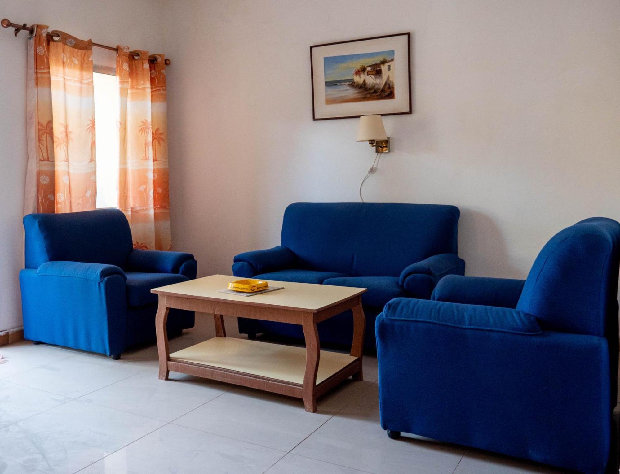 Cape Point Hotel Bakau Ngoại thất bức ảnh